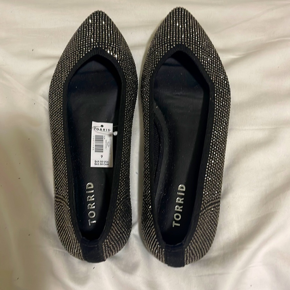 Torrid Stitch Knit Embroidered Pointed Toe Flats New with Tags